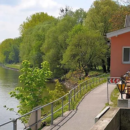 Fischwirtshaus Landmotel Die Donaurast Motel Persenbeug
