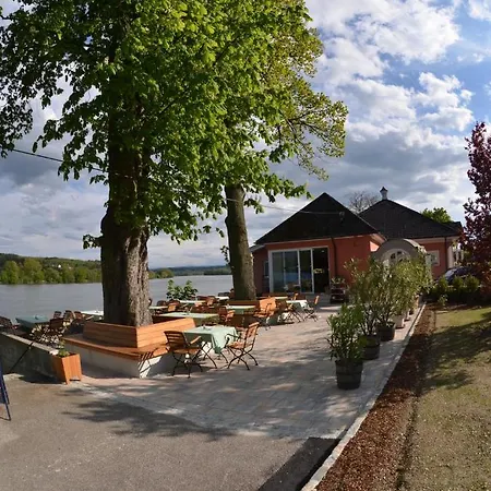 Fischwirtshaus Landmotel Donaurast Persenbeug