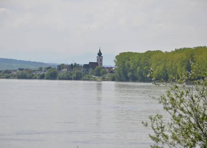 Fischwirtshaus Landmotel Donaurast Motel 3*