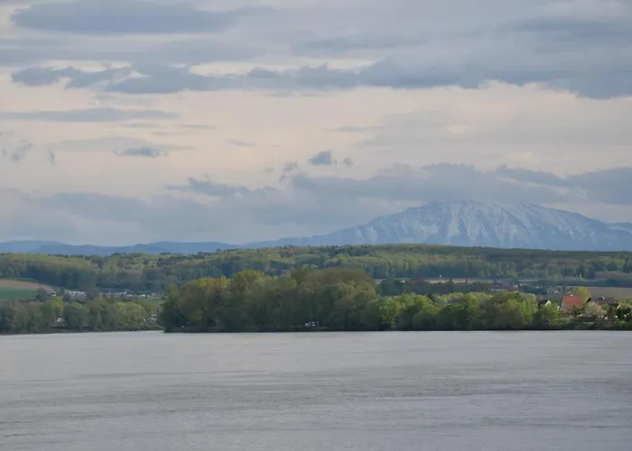 Fischwirtshaus Landmotel Donaurast Motel